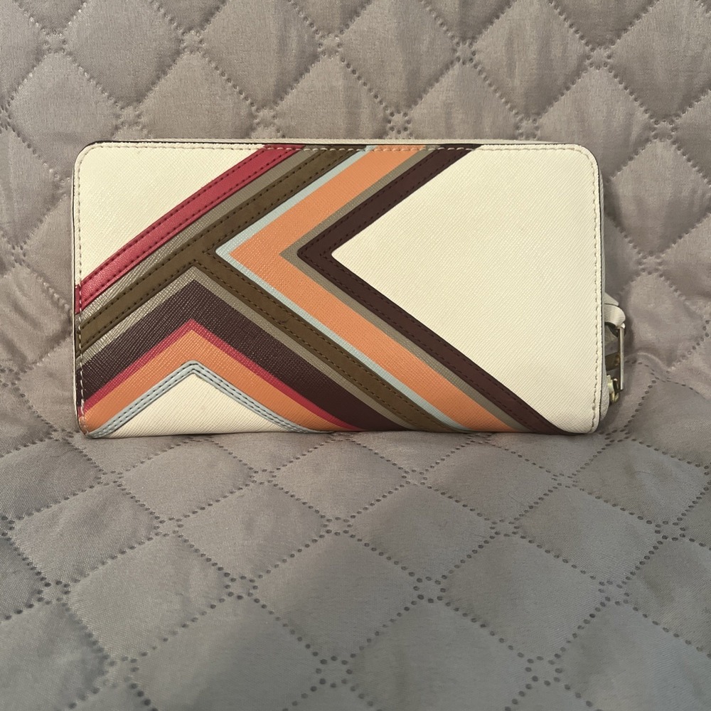 Tory Burch • Robinson Multi-Stripe Zip Continental Wallet - Picture 3 of 8